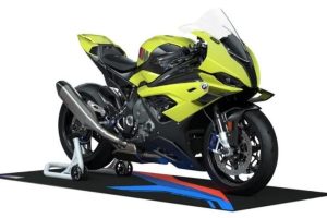 BMW M 1000 RR Menjadi Motor Termahal Pada IIMS 2024